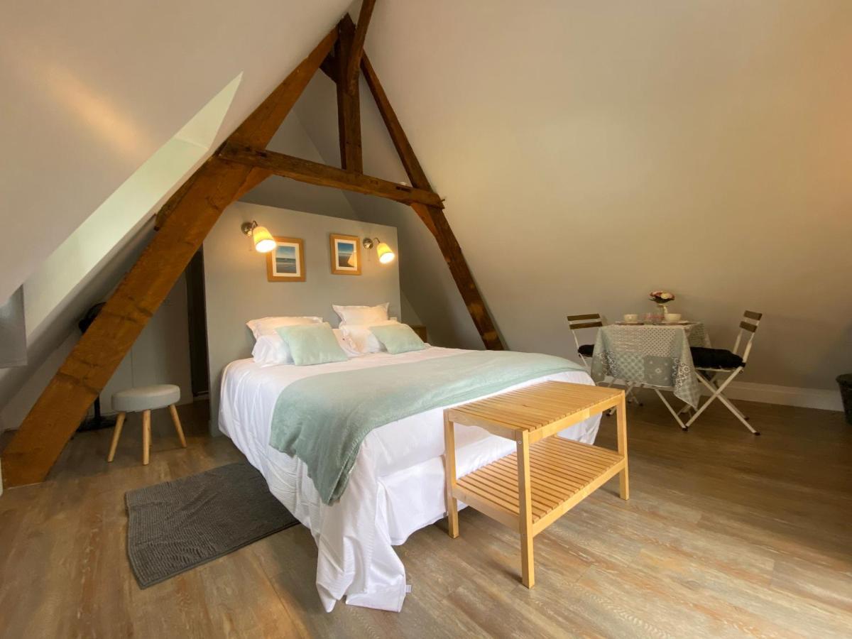 Le Petit Pressoir Bed and Breakfast Saint-Gâtien-des-Bois Buitenkant foto