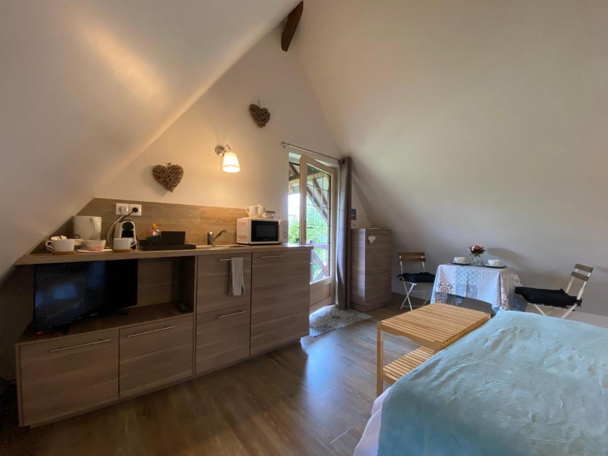 Le Petit Pressoir Bed and Breakfast Saint-Gâtien-des-Bois Buitenkant foto