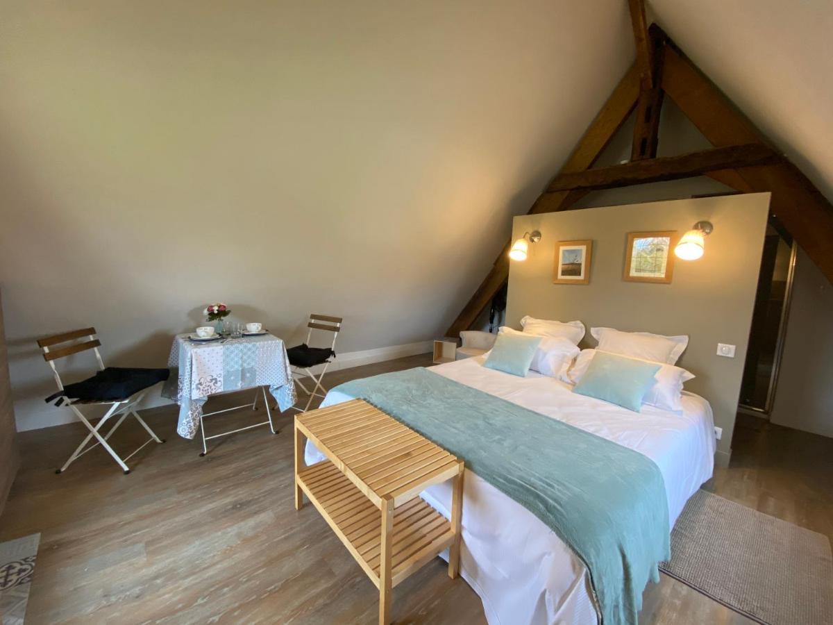 Le Petit Pressoir Bed and Breakfast Saint-Gâtien-des-Bois Buitenkant foto